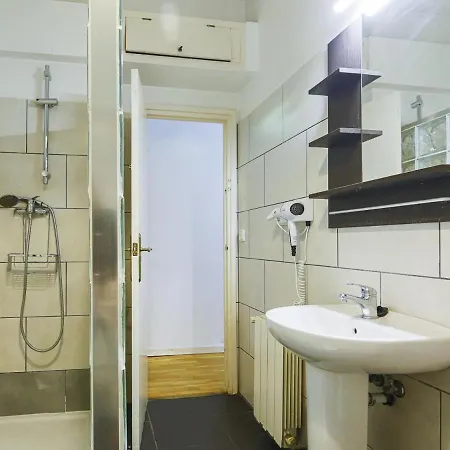 Apartment Be Arco Del Triunfo Sunny Colors Iii Barcelona